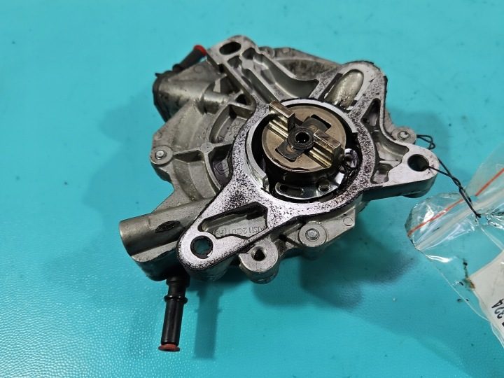 Насос вакуумный Ford S-MAX II MK2 9674192280 2.0 TDCI (T7CL), фото 2