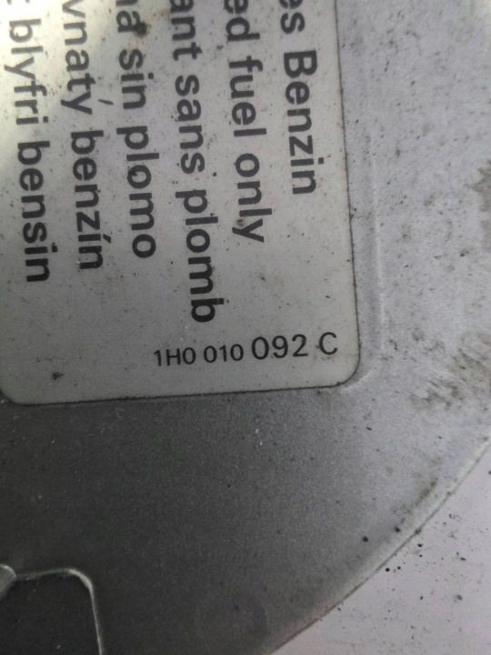 Лючки горловины бензобака Volkswagen Golf IV 1H0910092C, фото 3