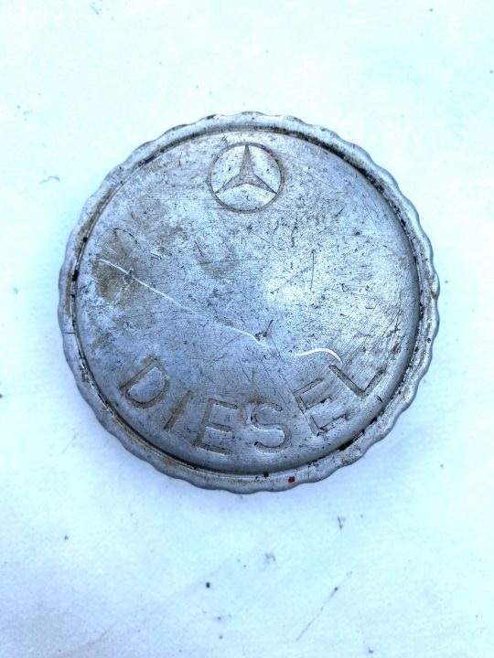 КРЫШКА ГОРЛОВИНЫ БЕНЗОБАКА MERCEDES W123 R107 W115 W110 W111 190 W201, фото 1