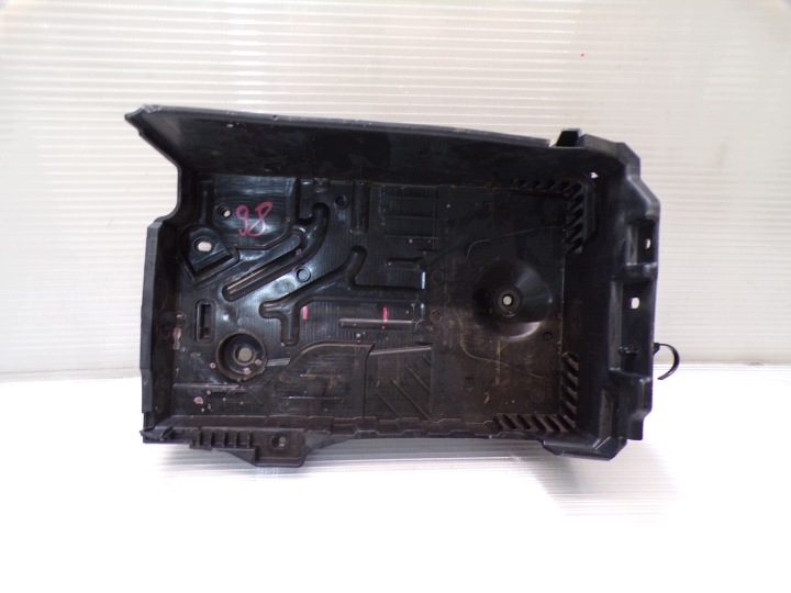 Основание кожух аккумулятора Fiat Grande Panda Citroen C3 IV 9836759680, фото 1