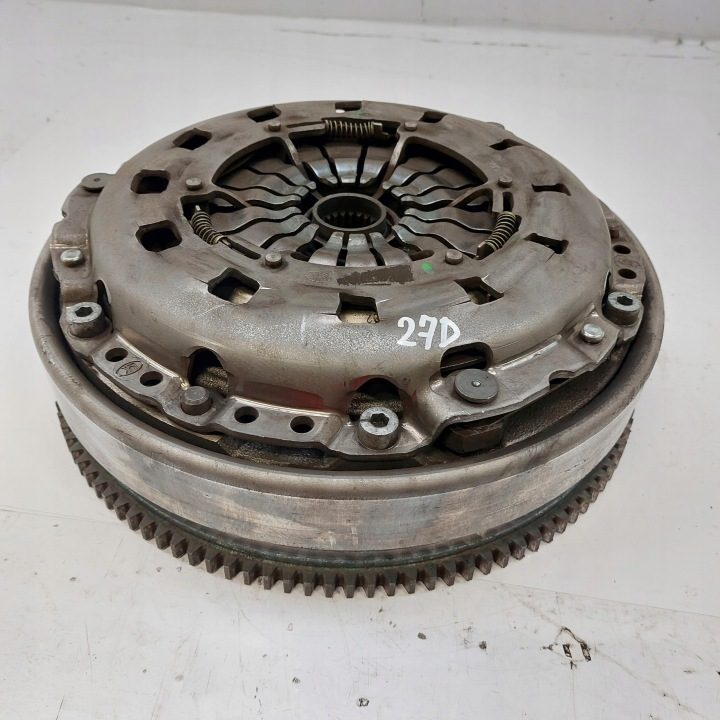 BMW 1 E87 118i 2,0B СЦЕПЛЕНИЕ В СБОРЕ LUK 7567841 7560876HU, фото 1
