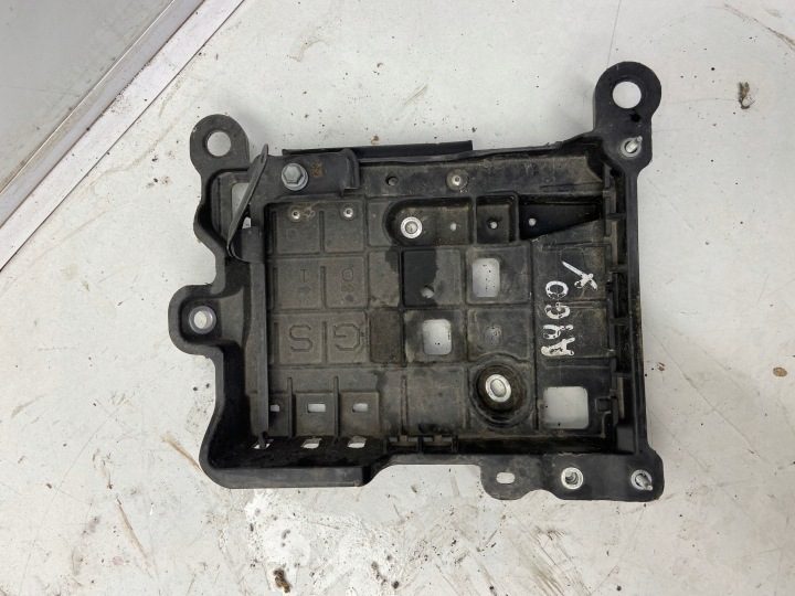 Toyota Yaris Cross Aygo X основание крепление аккумулятора 74404-0D330, фото 1