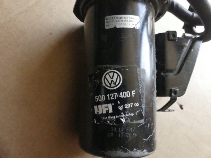 Корпус топливного фильтра Audi A3 8V VW Golf VII 7 MK7 2.0 TDI 5Q0127400F, фото 1