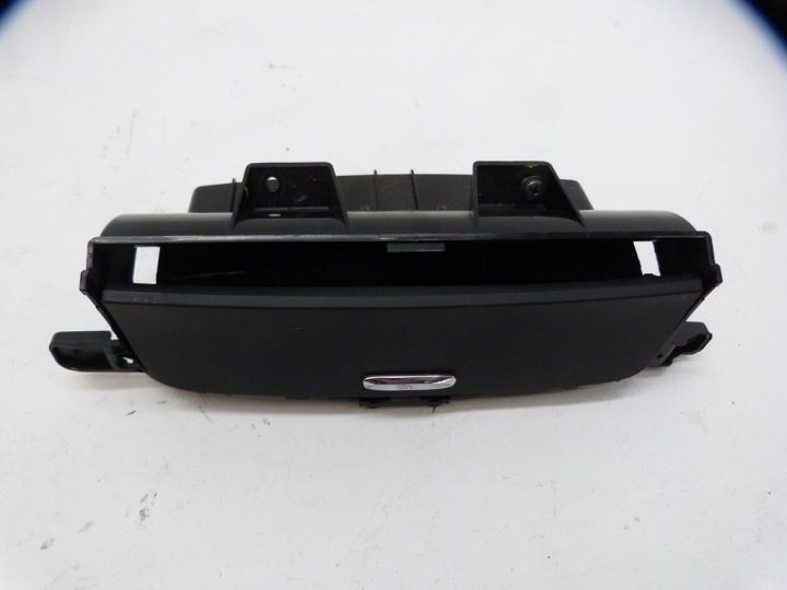 Пепельница бардачок KIA CARNIVAL III SEDONA 07 г. 4D846-25600, фото 1