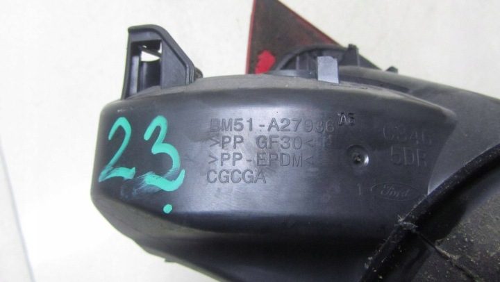 Ford Focus MK3 рестайлинг лючок горловины бензобака UF 14-, фото 4
