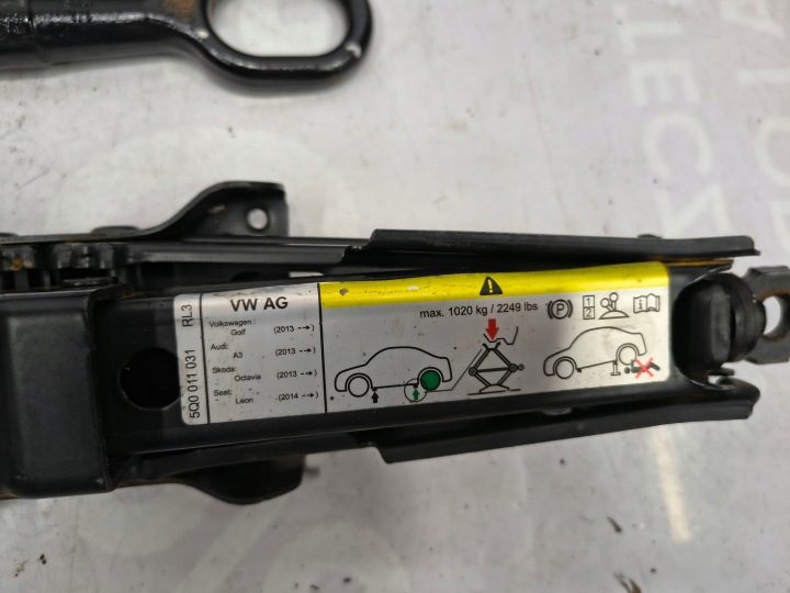 ВКЛАДЫШ РЕМКОМПЛЕКТ ЗАПАСНОГО КОЛЕСА VW GOLF VII 7 5G0012115J 5G0012115AF, фото 6