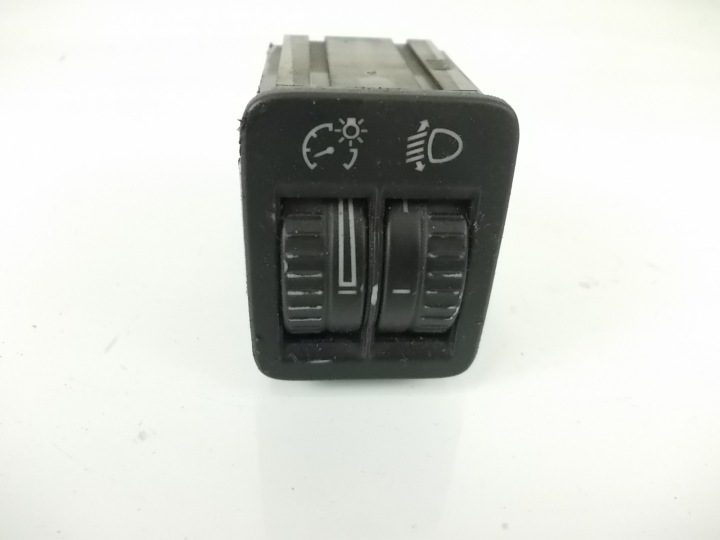 ПЕРЕКЛЮЧАТЕЛЬ КОРРЕКТОРА ФАР Volkswagen Passat b6 2,0 TDI 05-10, фото 1