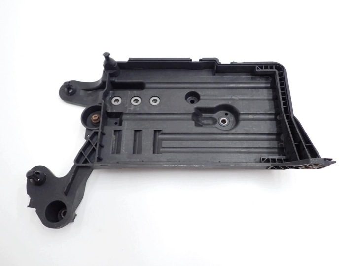 Основание крепление аккумулятора 5Q0915321H Seat Leon III 5F1 15 г., фото 2