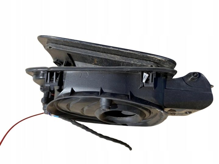Audi A4 B9 лючок горловины бензобака 8W0809906A, фото 3