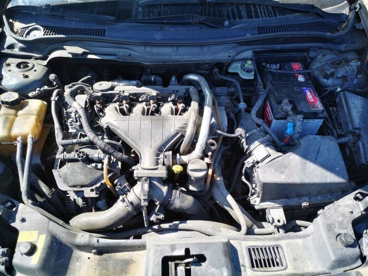 Volvo V50 Впускной коллектор 2005 2.0L, фото 7
