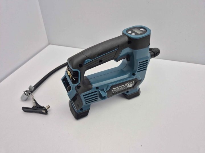 Minikompresor аккумуляторный Makita 12V MP100DZ, фото 3