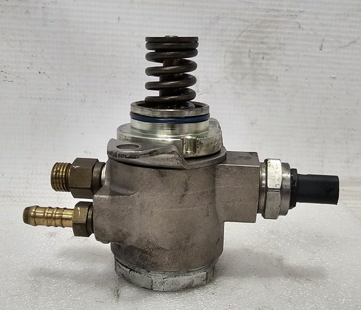 Оригинальный топливный насос Audi / Skoda / Seat / Volkswagen - 03C127026M, фото 1