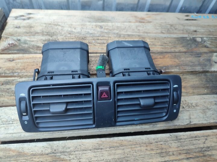 ДЕФЛЕКТОР ОБДУВА СРЕДНИЙ VOLVO C30 30722777, фото 1