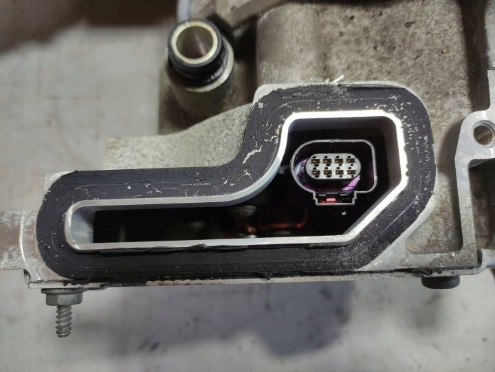 VW Volkswagen ID.4 Двигатель Электрический Коробка Механизм OE UYX EBJ, фото 8
