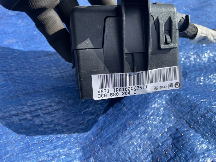Короб блок предохранителей корпус VW Passat B6 3C0880204E, фото 3