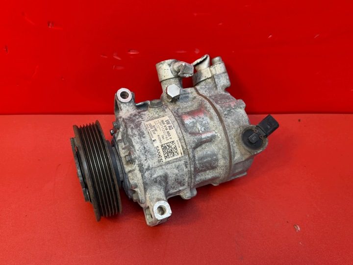 Компрессор кондиционера VW UP, Skoda Citigo 1.0 MPI CHY 2017 г. 5Q0816803F, фото 1