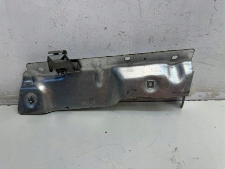 Запчасти моторного отсека BMW F40 8647243 1.5L бензин 103 кВт 2021, фото 2