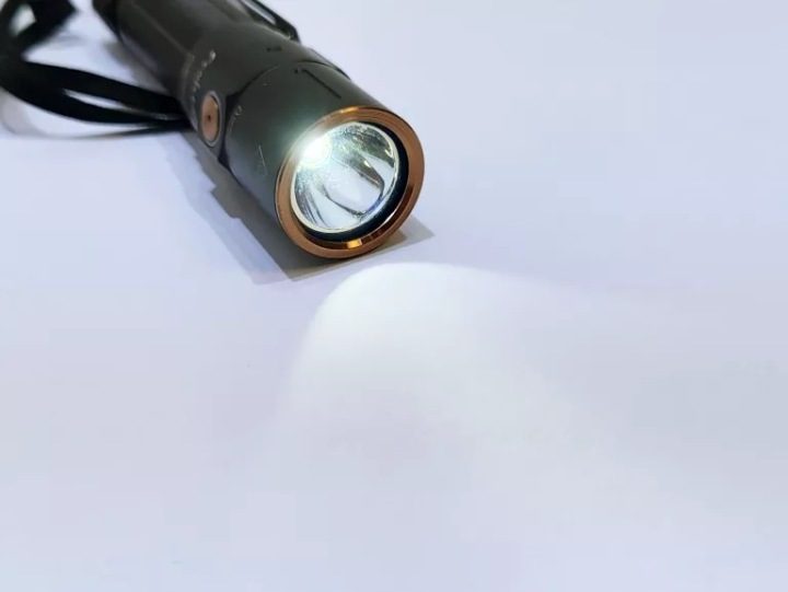 Фонарик светодиодный FENIX E28R V2.0 Luminus SST40 LED 1700 lm USB-C 7 режимов, фото 7