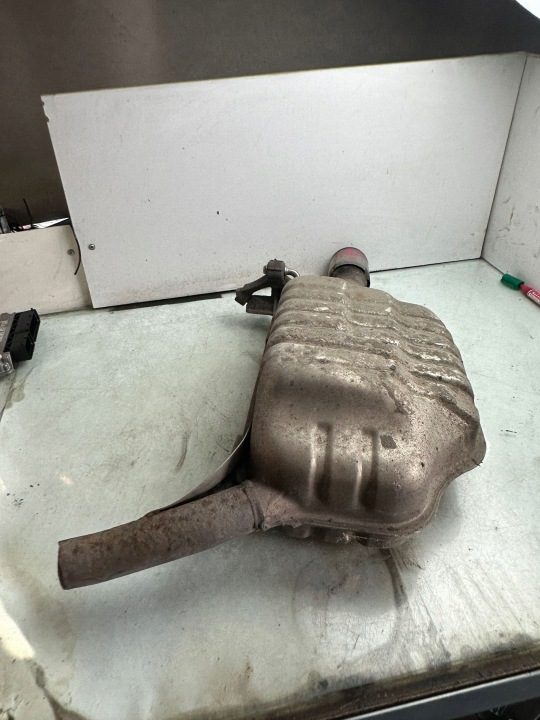 ЗАДНИЙ ГЛУШИТЕЛЬ ЛЕВЫЙ AUDI A4 B7 2.0 TFSI 8E0120BC, фото 3