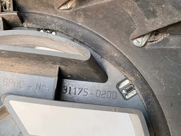 VOLKSWAGEN PASSAT B5 РЕСТАЙЛИНГ РЕШЕТКА РАДИАТОРА - 3B0853601C / 3B0853651L, фото 15