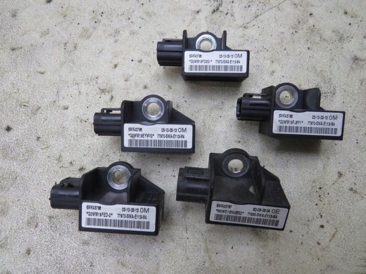 Датчик удара CR-V Honda OE 77970-SWA-E113-M4, фото 1