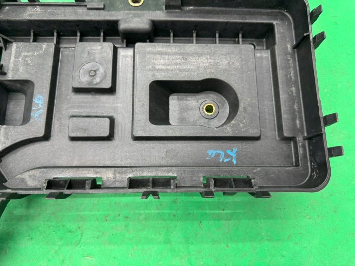 Основание кожух аккумулятора 1K0915333C Skoda Octavia II 2 04-, фото 4