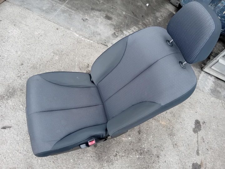 Сиденье пассажира Nissan Tiida, фото 2