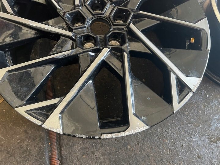 Литой диск RENAULT 8.0" x 20" 5x114.3 ET 50, фото 2
