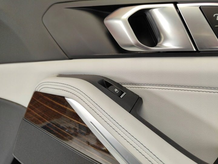 ОБШИВКА ДВЕРИ ПРАВАЯ ПЕРЕДНЯЯ ОБШИВКА ДВЕРИ BMW X5 G05 X7 G07 SILVERSTONE, фото 7