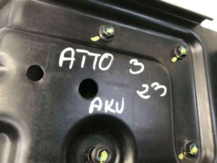BYD Atto 3 электро 2023 кронштейн аккумулятора SC2EM-3703322, фото 2