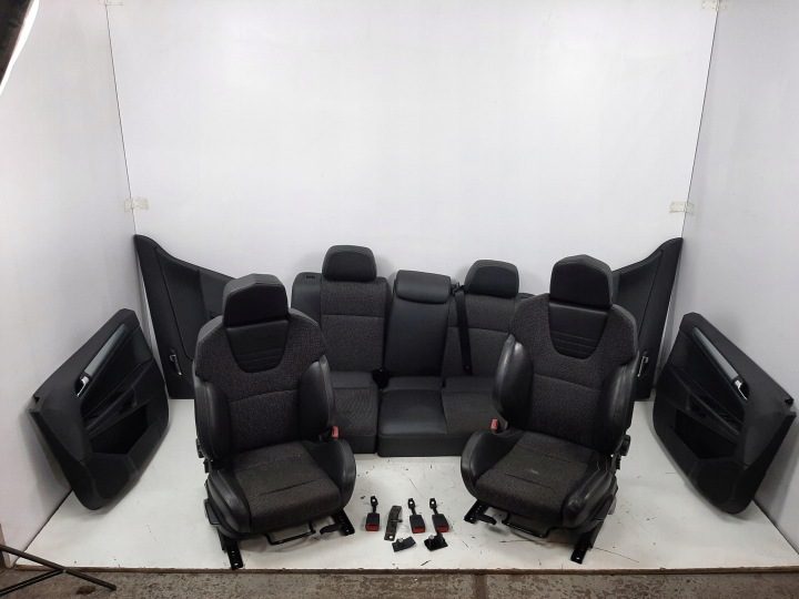 OPEL ASTRA H УНИВЕРСАЛ РЕСТАЙЛИНГ 07 г. СИДЕНЬЯ ДИВАН ОБШИВКИ ОБИВКА КОМПЛ. RECARO OPC, фото 1