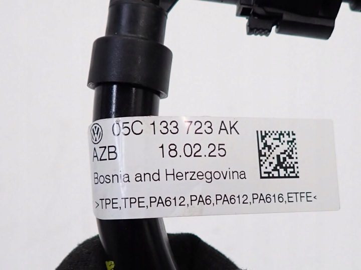ШЛАНГ ТРУБКА ТОПЛИВА 05C133723AK SKODA KAMIQ 1.0 TSI DUS 25 г., фото 6