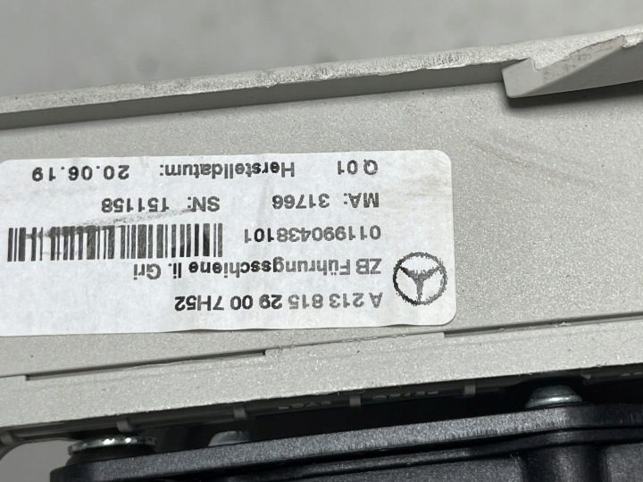 Направляющая защиты багажника левая Mercedes E-Класс S213 A2138152900, фото 9
