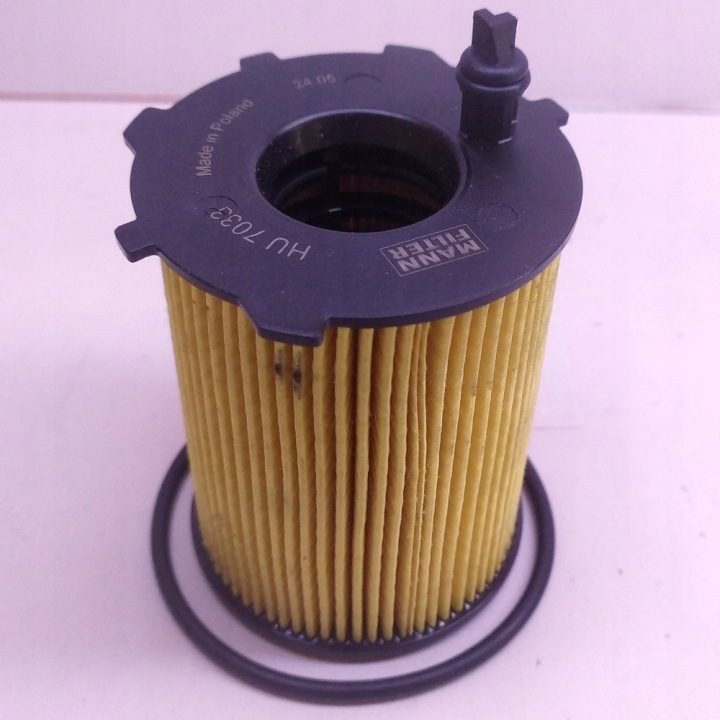 Фильтр масляный Mann-Filter HU 7033 z Berlingo Opel Combo Crossland Peugeot, фото 2