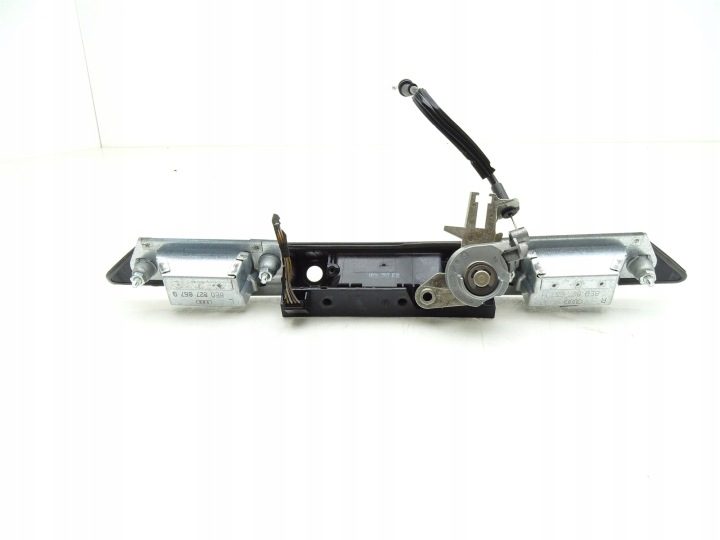 НАКЛАДКА ПОДСВЕТКА КОНЦЕВИК КРЫШКИ ЗАДНИЙ КНОПКА 8H0827657H Audi A8 D4 4H, фото 4