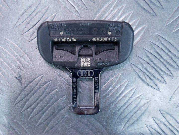 Замок ремня безопасности 8S8857805B AUDI TT 8S, фото 1