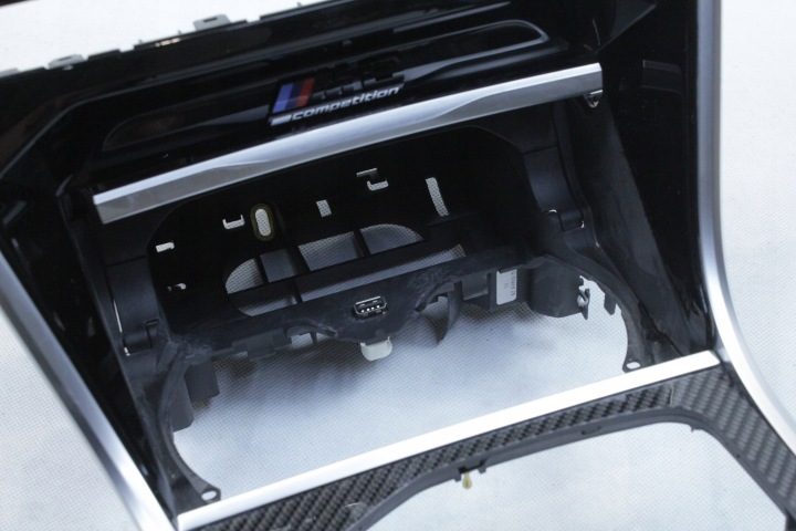 Декоративные накладки тоннеля карбон BMW G14 G15 G16 M8 F91 F92 F93, фото 5