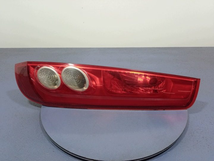 Ford Fiesta MK6 рестайлинг фонарь задний правый 6S61-13404-B, фото 1