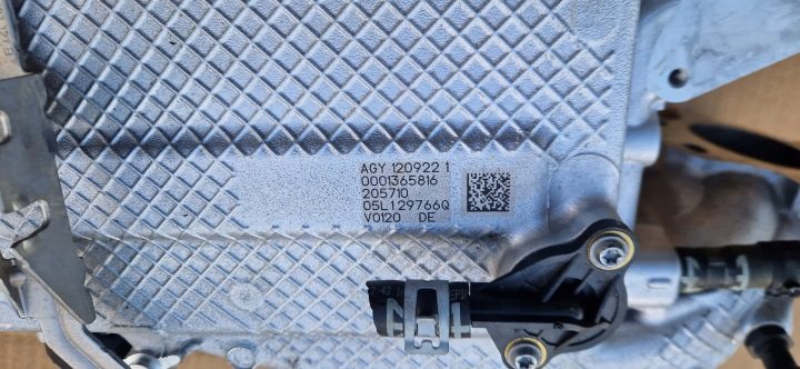 Впускной коллектор 05L129766Q VW Skoda как ориг., фото 2