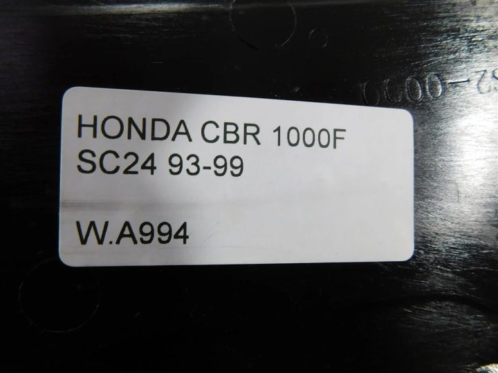 ПЛАСТИК ВСТАВКА ОБТЕКАТЕЛЬ HONDA CBR 1000F SC24 93-99, фото 4