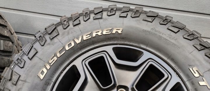 4X диск шина диска шины Jeep Wrangler JK 315/70 R17 Discoverer STT PRO, фото 7