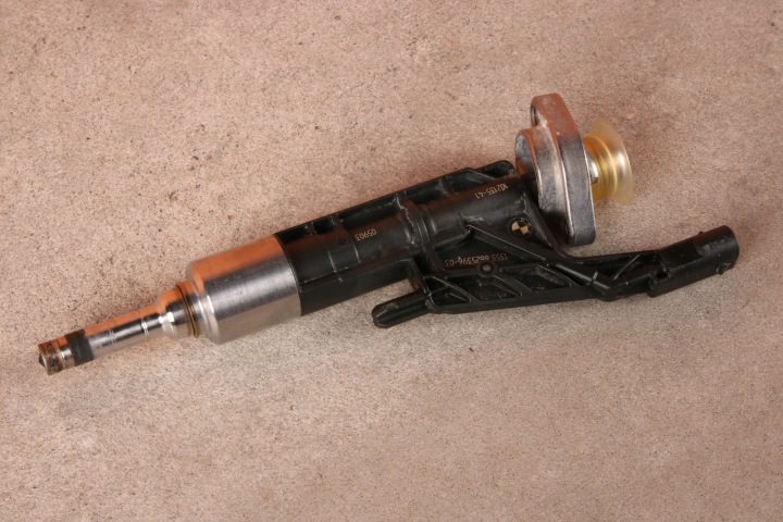 BMW F30 F31 G20 G30 G31 X1 F48 X3 G01 ФОРСУНКА БЕНЗИН 8625396, фото 7