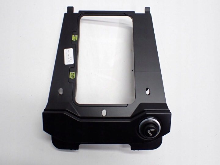 РАМКА ЗАРЯДНОГО УСТРОЙСТВА ТЕЛЕФОНА IN 12V VW T ROC 2GA864263, фото 1