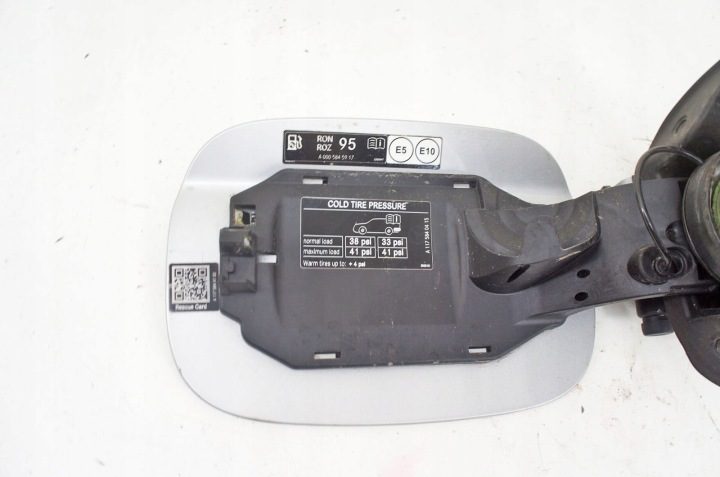 VU295 Mercedes CLA C117 W117 Лючок Горловины бензобака A1176304100 Polar Silver, фото 5