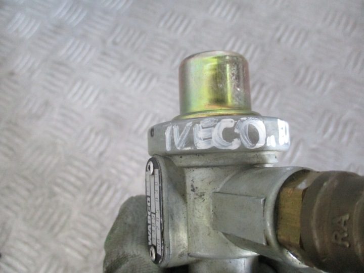 КЛАПАН IVECO EURO CARGO 02-08r 4342050300, фото 3
