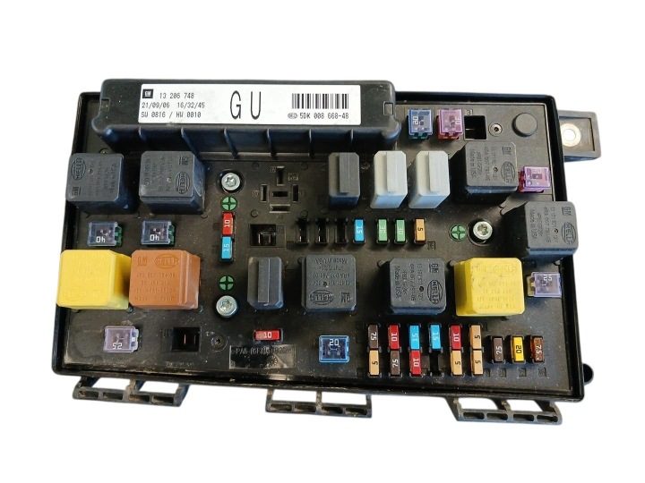 БЛОК ПРЕДОХРАНИТЕЛЕЙ OPEL ASTRA III H 1.9 CDTI 13206748, фото 1