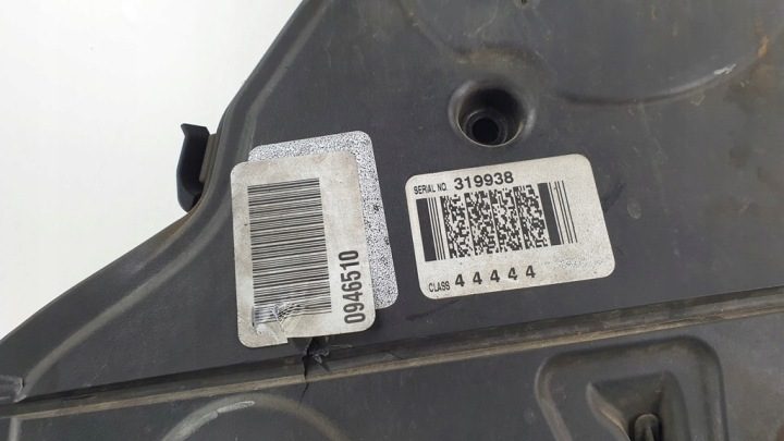 Volvo V70 II S80 05 2.4 D5 D5244T T4 185 л.с. крышка ГРМ 30731283, фото 4