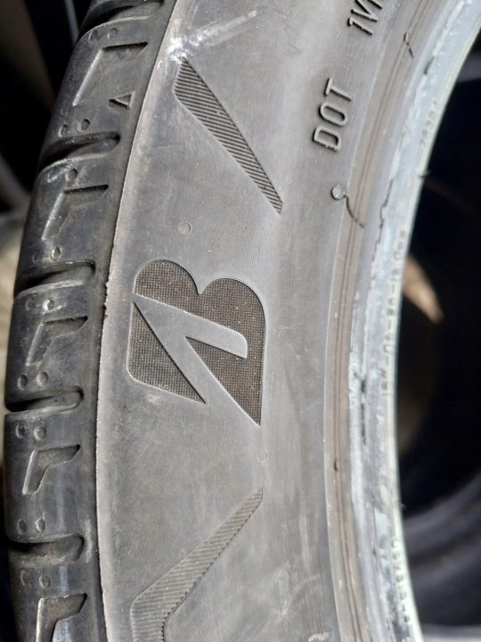 Шина летняя Bridgestone Potenza Sport 245/45R18 100 Y защита диска, усилитель (XL), фото 14