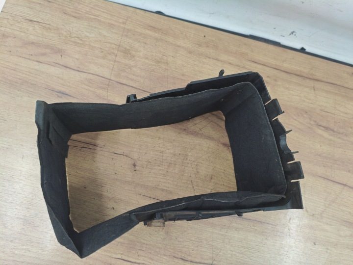 Площадка аккумулятора Audi A3 S3 8P 1K0915335C, фото 2