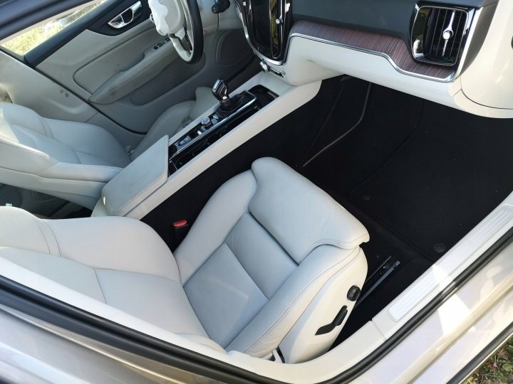 Тунель центральний підлокітник VOLVO V60 II 2018-2023 Inscription s60 III, фото 3